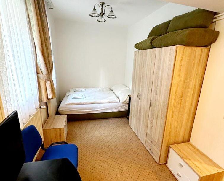 Pension U Golfu Cihelny Карлові Вари Екстер'єр фото